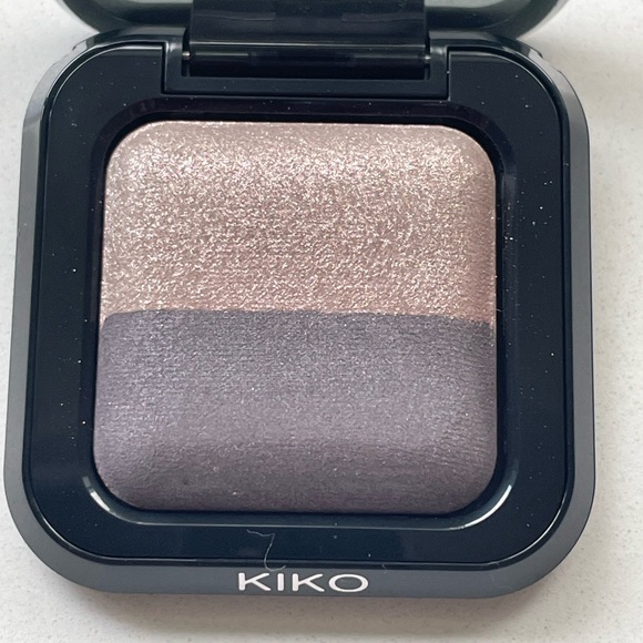 Kiko Milano • Bright Duo Eyeshadow • Pearly Light Mauve / Rosy Gray - Picture 3 of 9